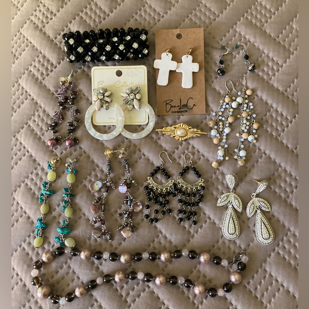 Lot of 12 Fashion Jewelry Items (see photos) -Assorted Jewelry Collection